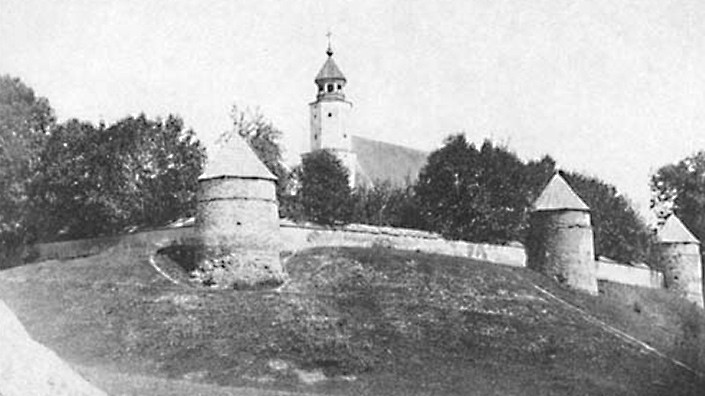 Кальвинский сбор и замок в Дзержинске