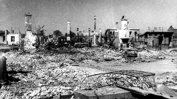 1 июля 1944 года. Разрушения в Слониме, сделанные немецко-фашистскими захватчиками при отступлении. Фото БЕЛТА.