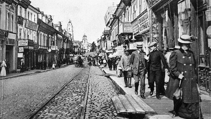 1 апреля 1916 года. Губернаторская улица. Фоторепродукция Аркадия Николаева.