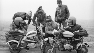13 ноября 1985 года. Кружок технического моделирования и картингистов детского Дворца культуры Оршанского льнокомбината. Фото Владимира Витченко.
