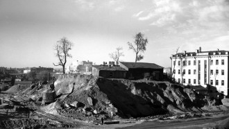 Декабрь 1949 года. Вид на строительство улицы Советской между Центральной площадью и штабом ВВС. Фото Н.Золотухина