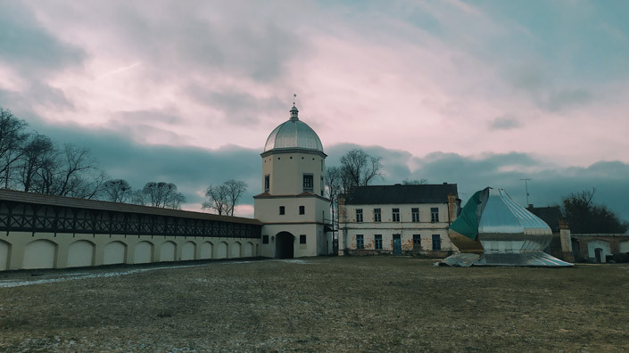 Замок в Любче