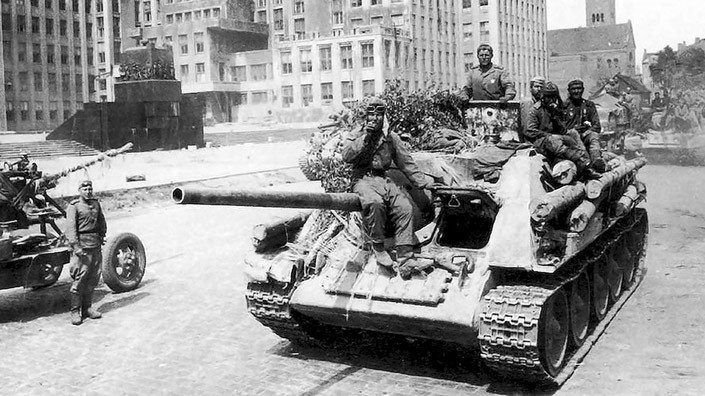 Июль 1944 года. Минск, площадь Ленина