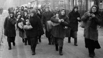Женщины, вывезенные с оккупированной территории СССР на принудительные работы в Германию.