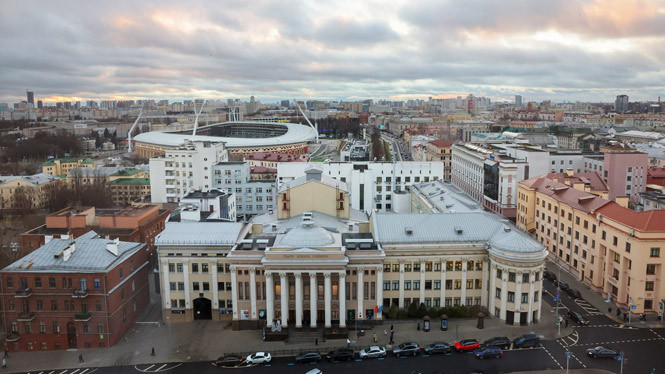 На улице Энгельса